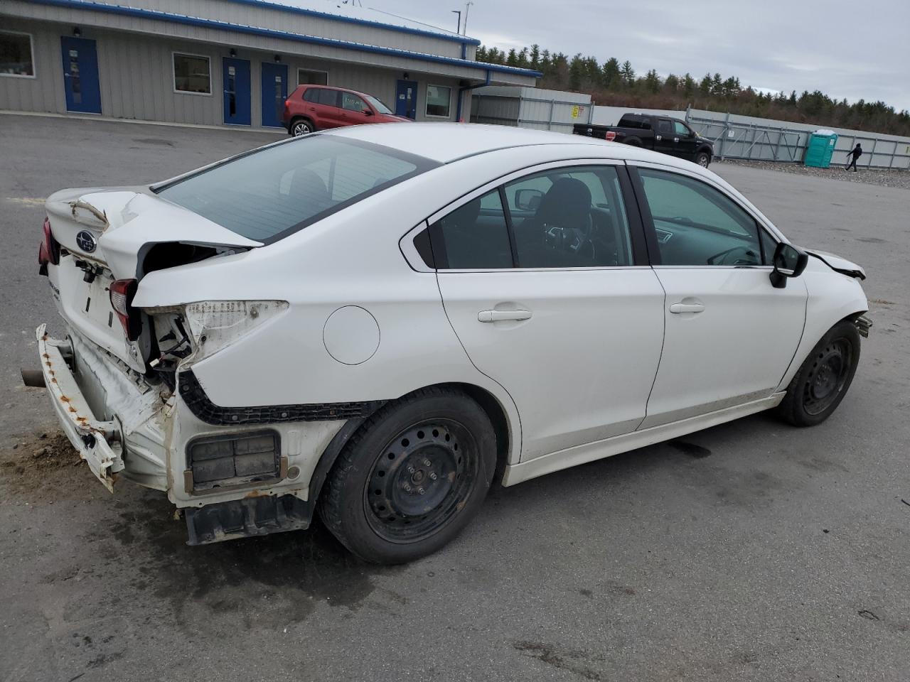 2016 Subaru Legacy 2.5I - Фото 3