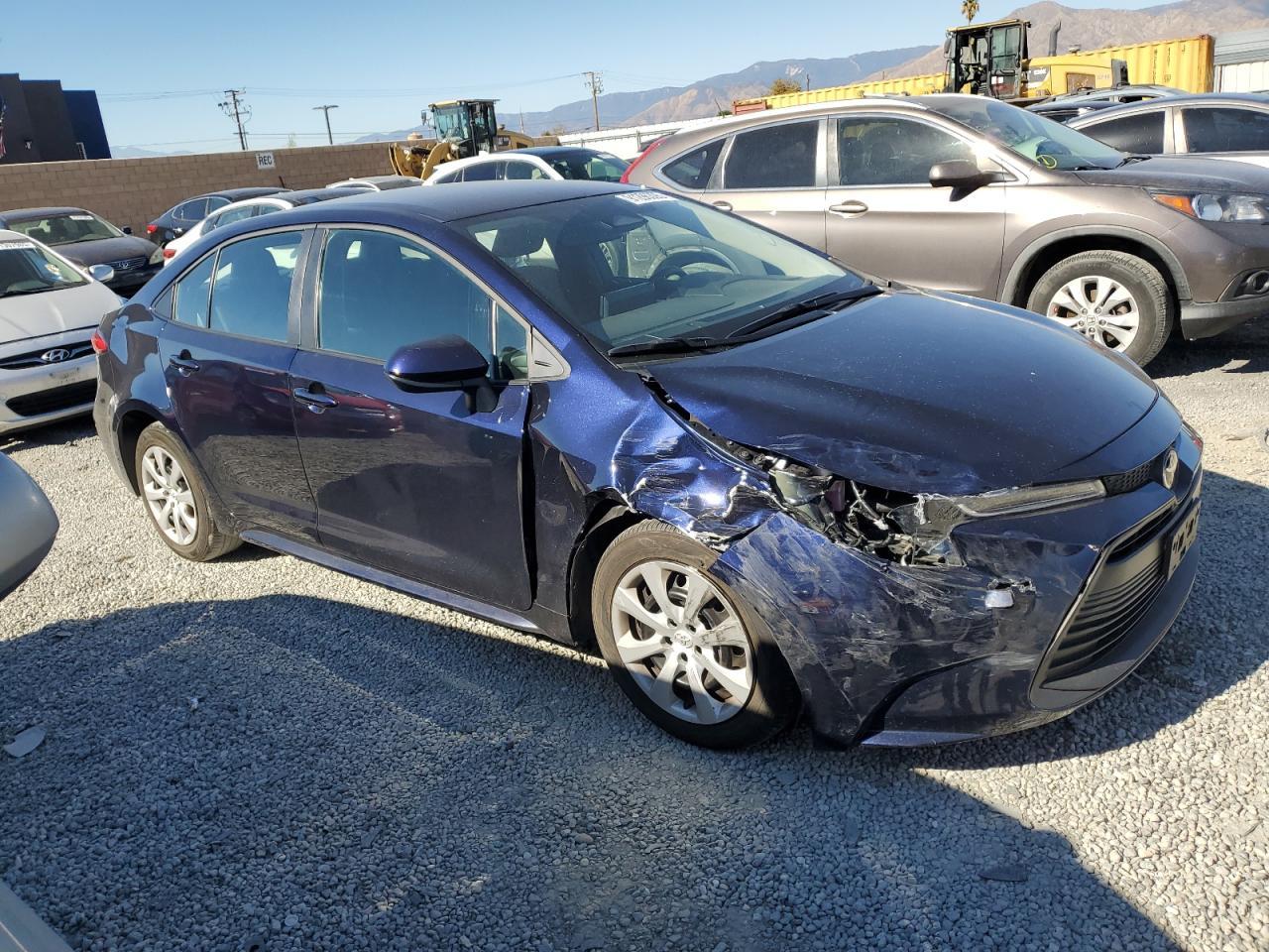 2025 Toyota Corolla Le - Фото 4