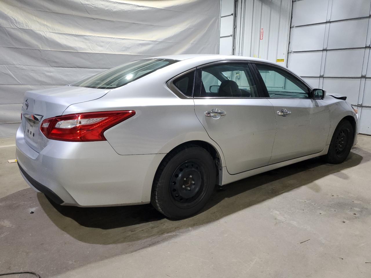 2017 Niss Altima 2.5 S - Image 3