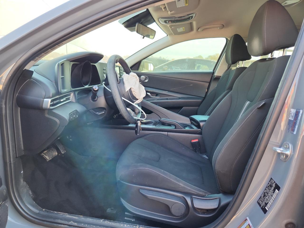 2022 Hyundai Elantra Sel - Image 7