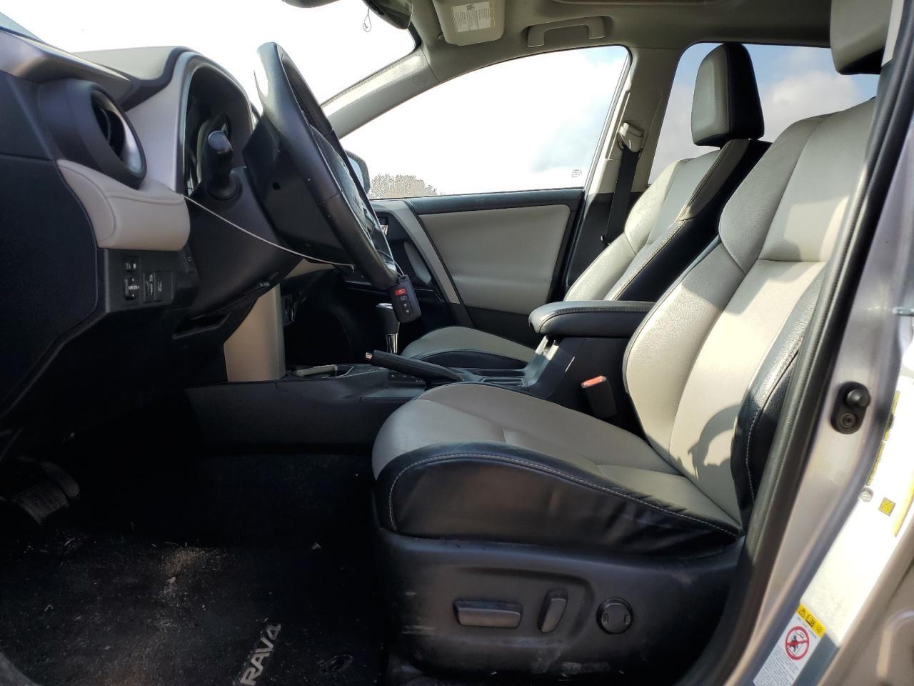 2017 Toyota Rav4 Limited - Image 7