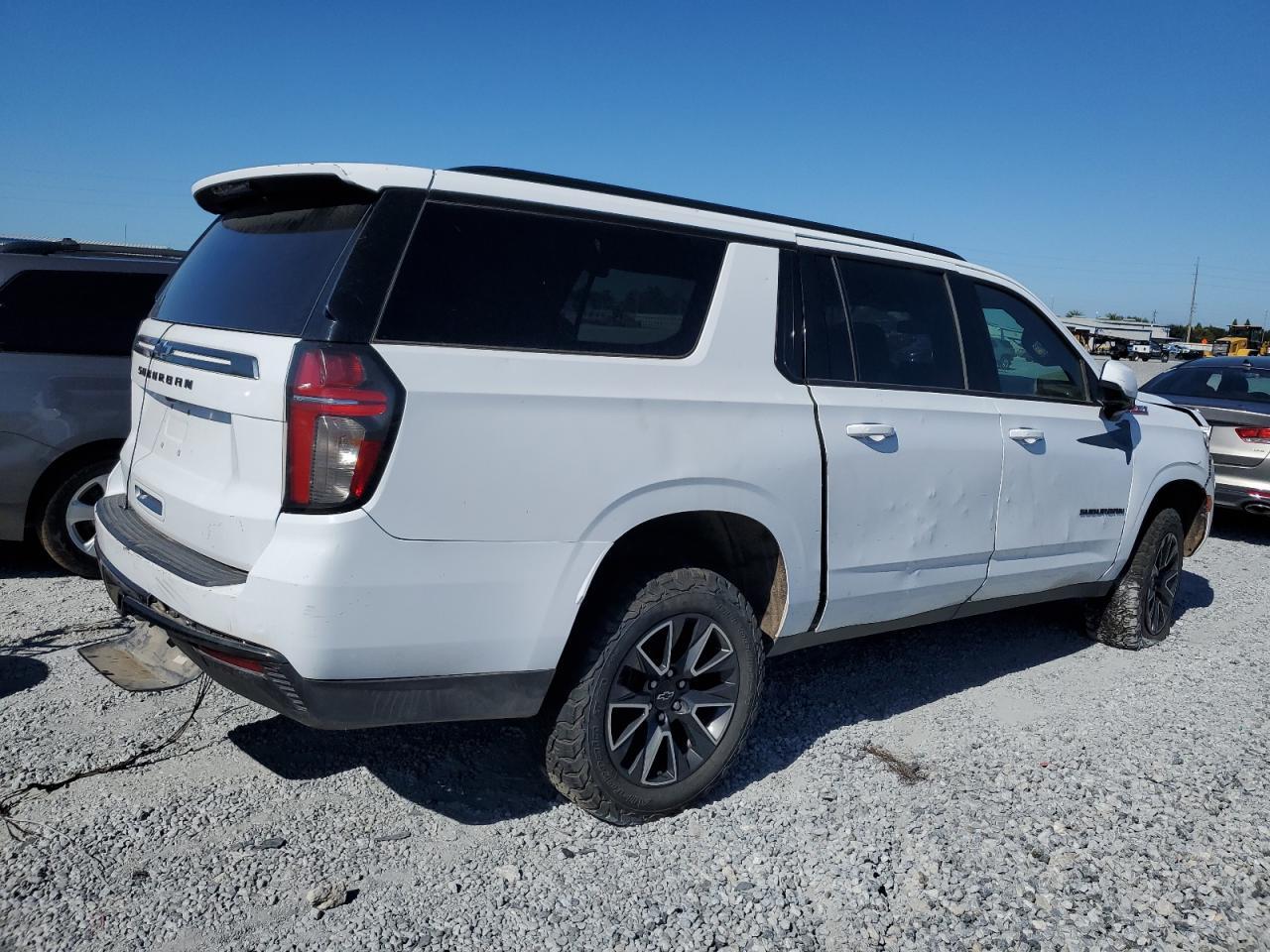 2021 Chevrolet Suburban K1500 Z71 - Image 3