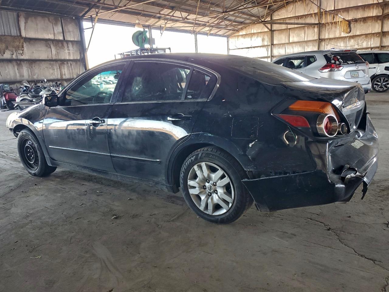 2011 Nissan Altima Base - Image 2
