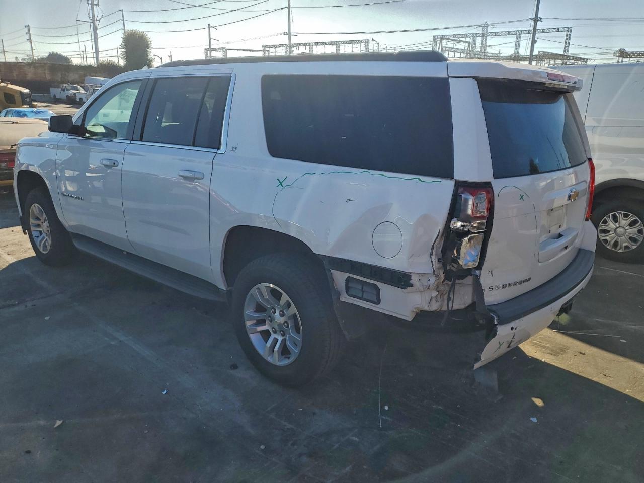 2020 Chevrolet Suburban C1500 Lt - Фото 2