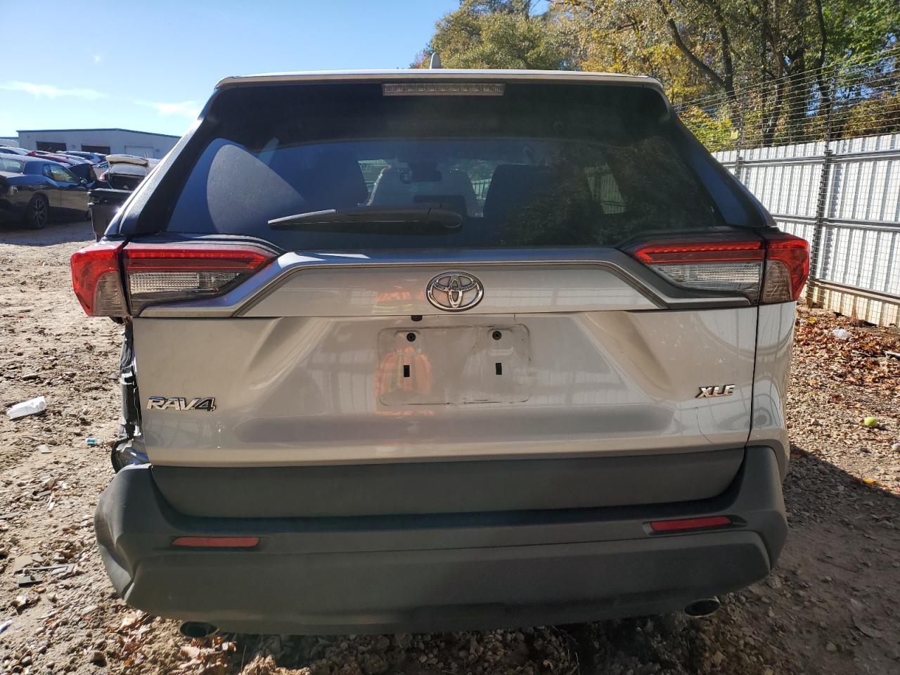 2021 Toyota Rav4 Xle - Фото 6