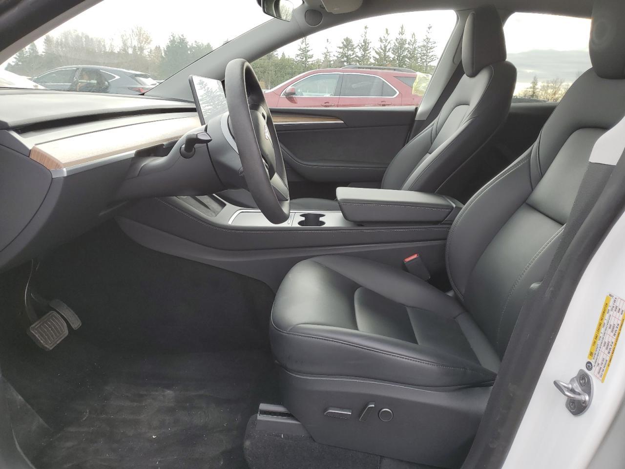 2023 Tesla Model Y - Фото 7