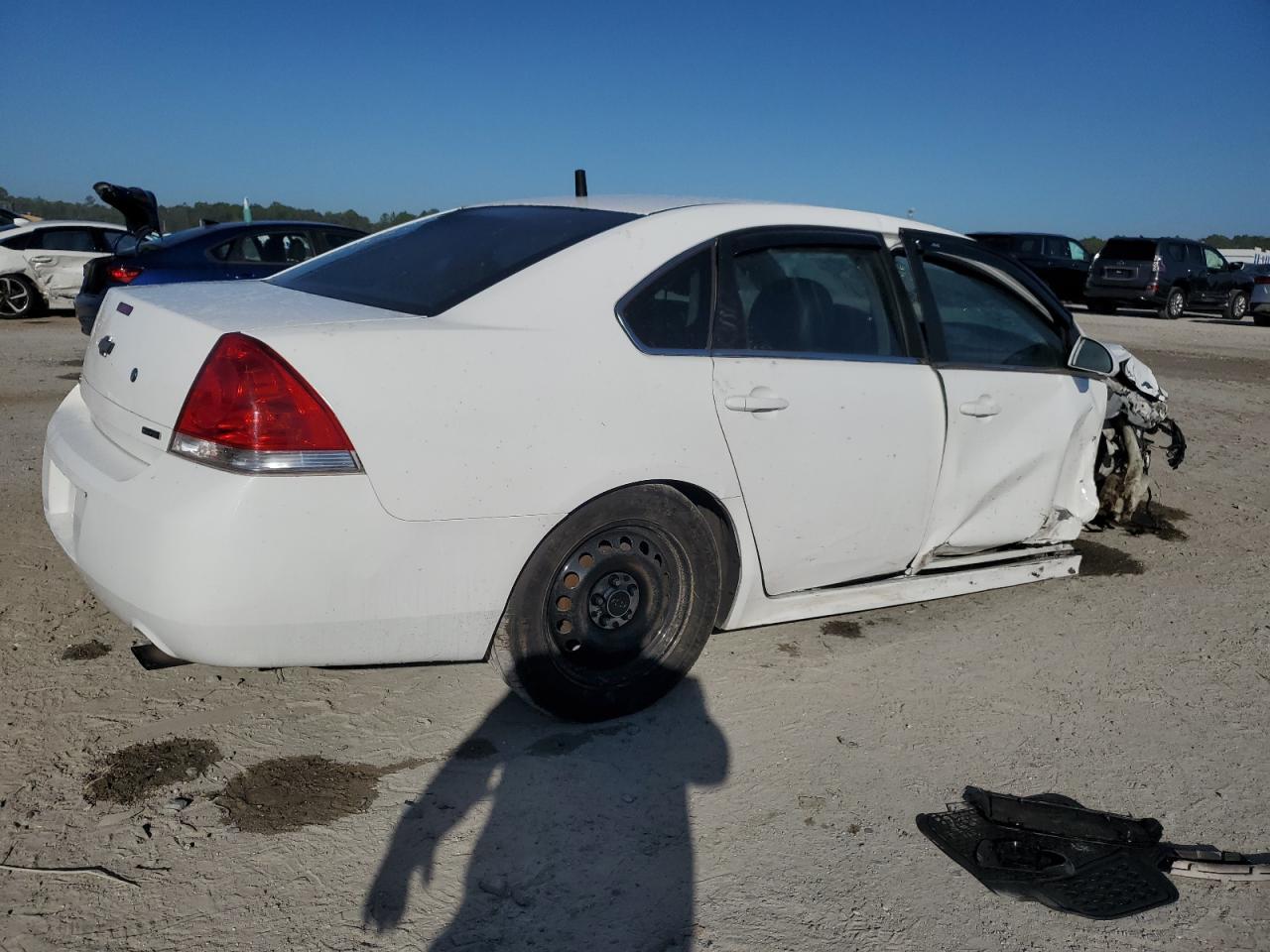 2015 Chevrolet Impala Limited Police - Фото 3