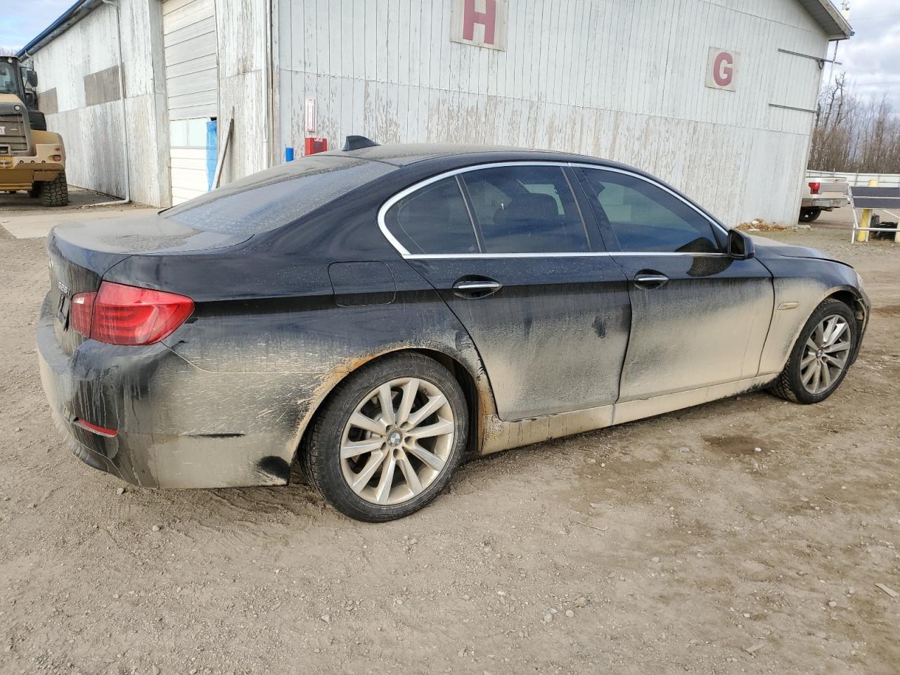 2013 BMW 528 Xi - Image 3