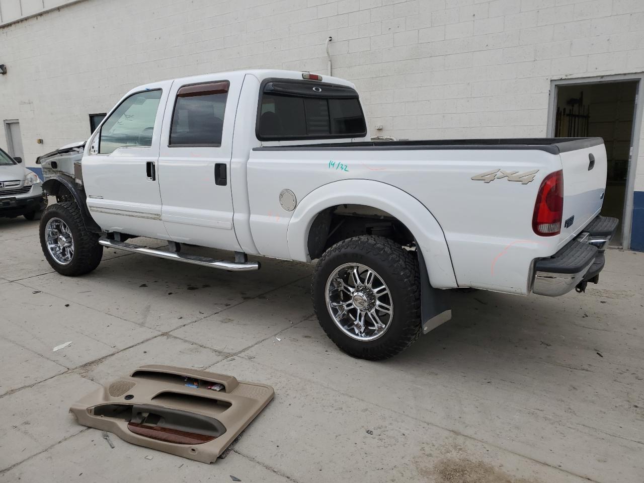 2001 Ford F250 Super Duty - Image 2