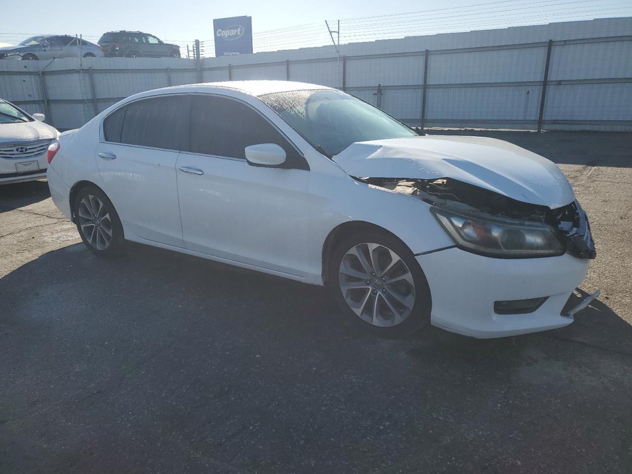 2015 Honda Accord Sport - Image 4