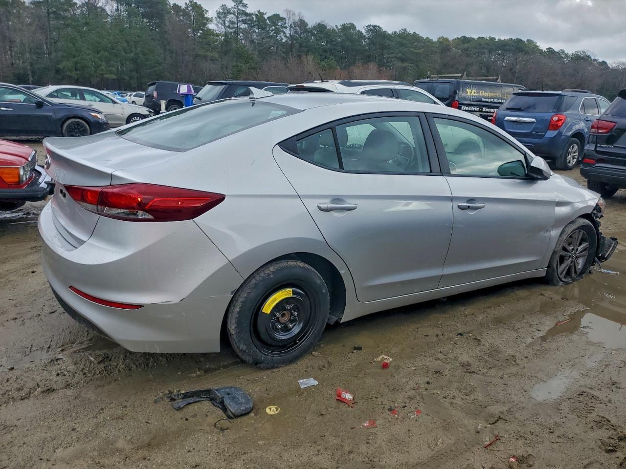 2018 Hyundai Elantra Sel - Фото 3