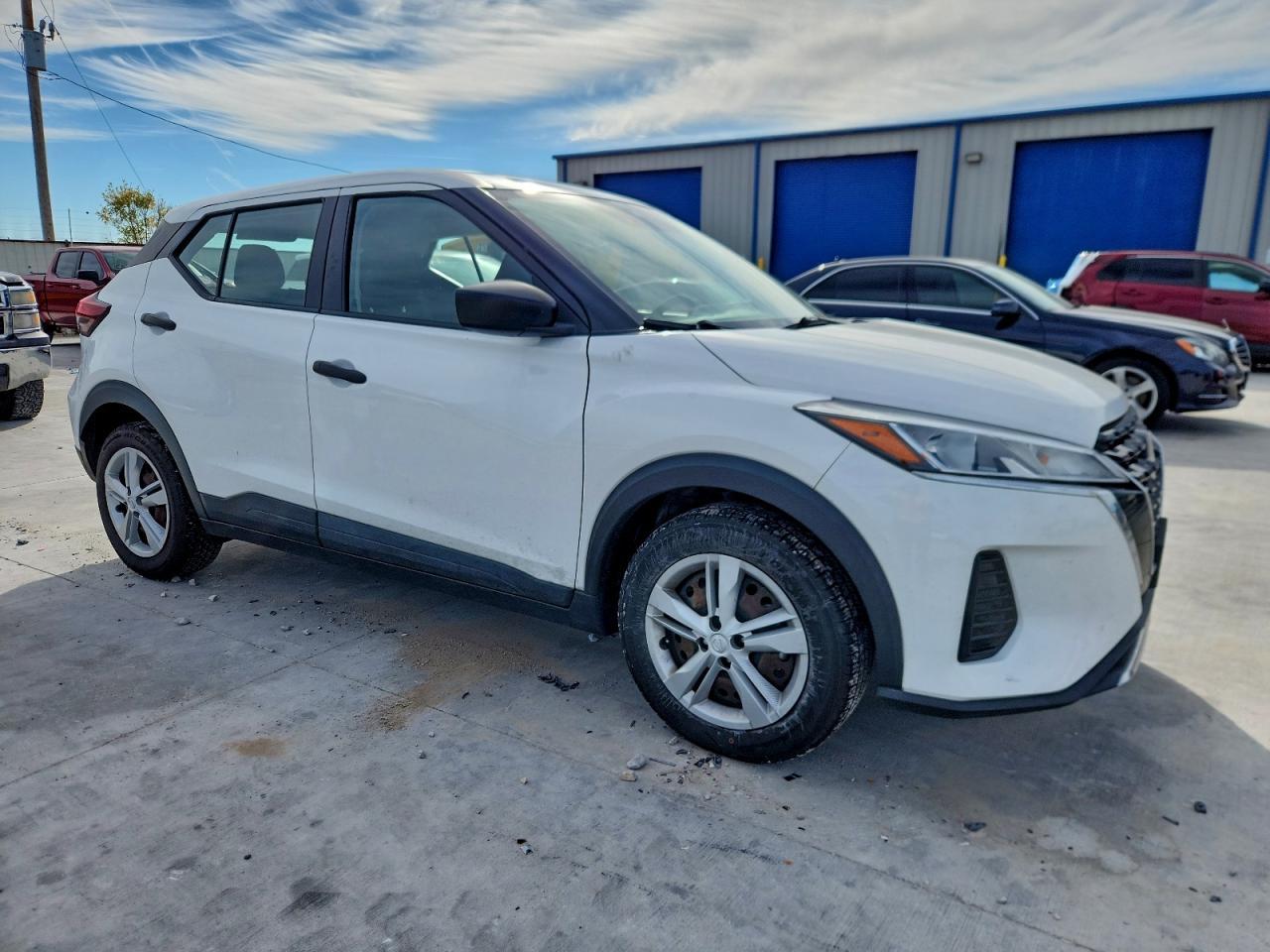 2022 Nissan Kicks S - Фото 4