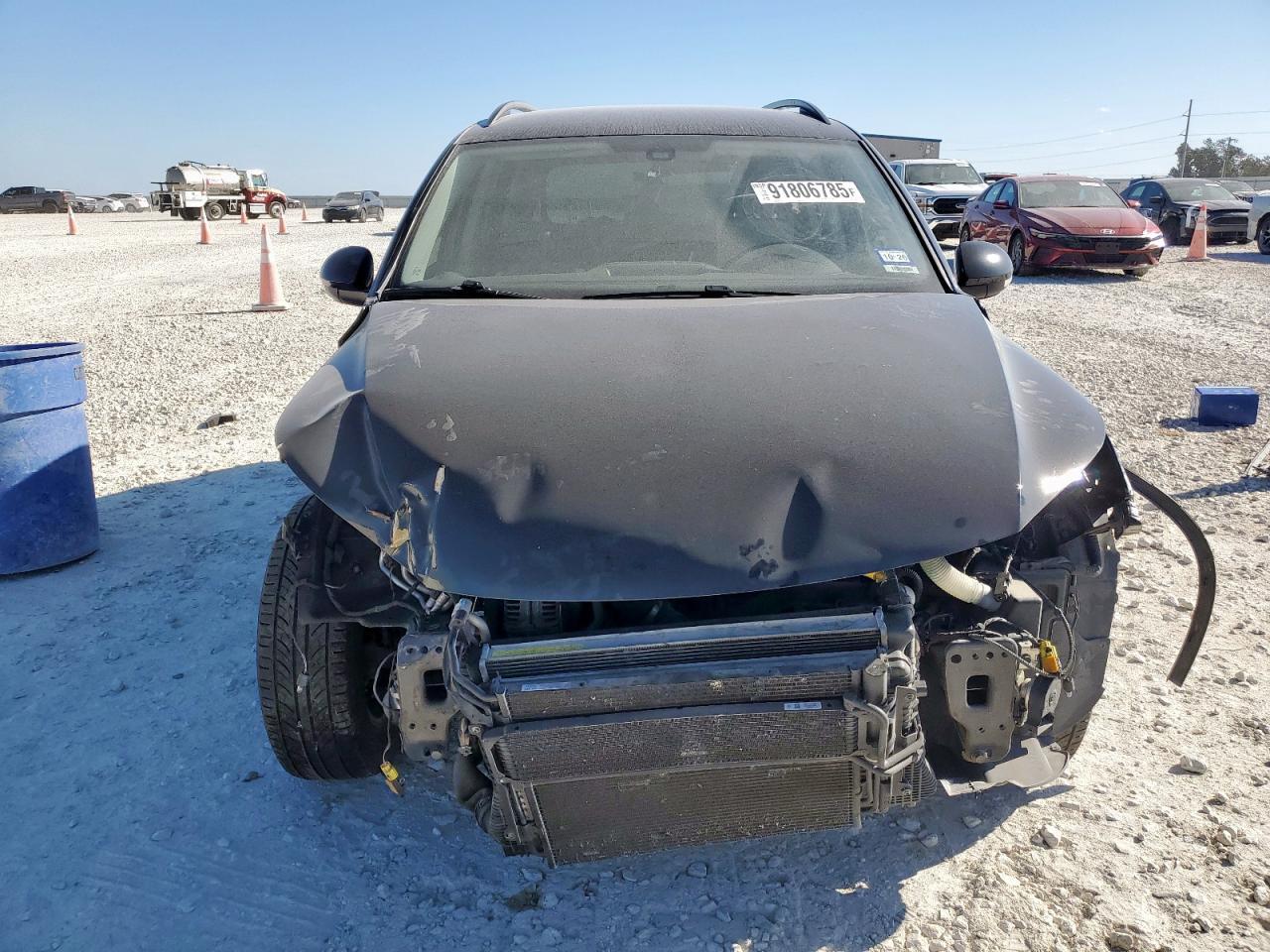 2016 Volkswagen Tiguan S - Image 5