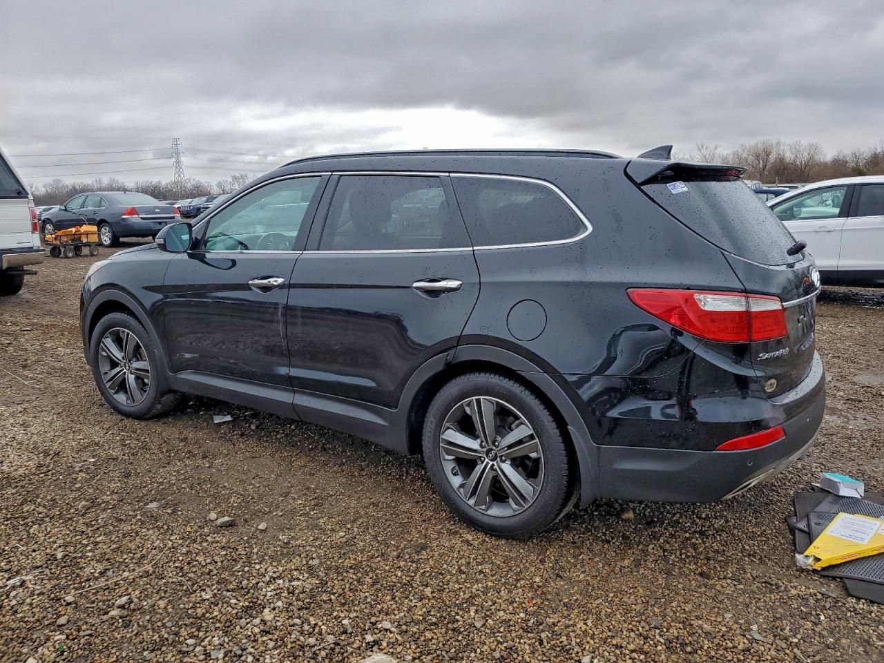 2016 Hyundai Santa Fe Se Ultimate - Image 2