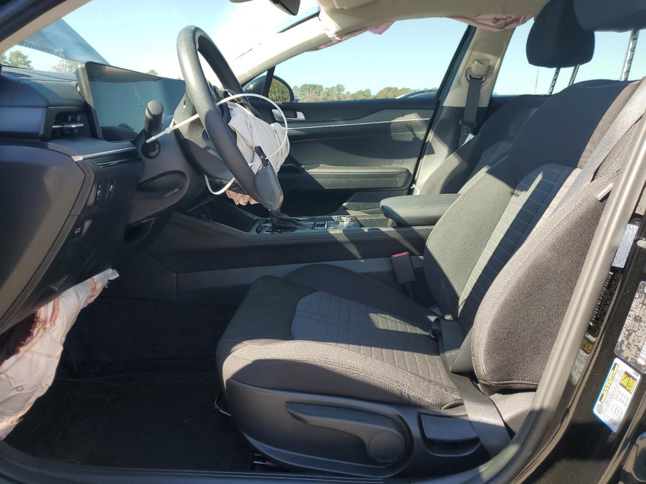 2025 Kia K5 - Фото 7