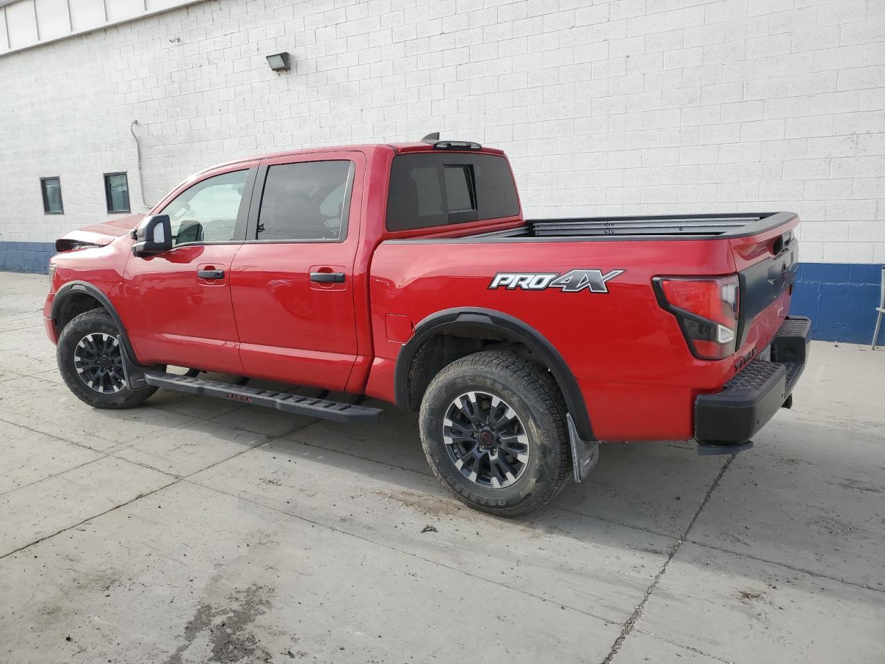 2023 Nissan Titan Sv - Фото 2