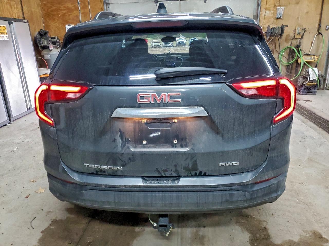 2020 GMC Terrain Sle - Image 6