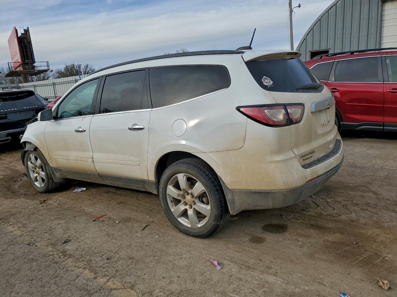 2017 Chevrolet Traverse Lt - Фото 2