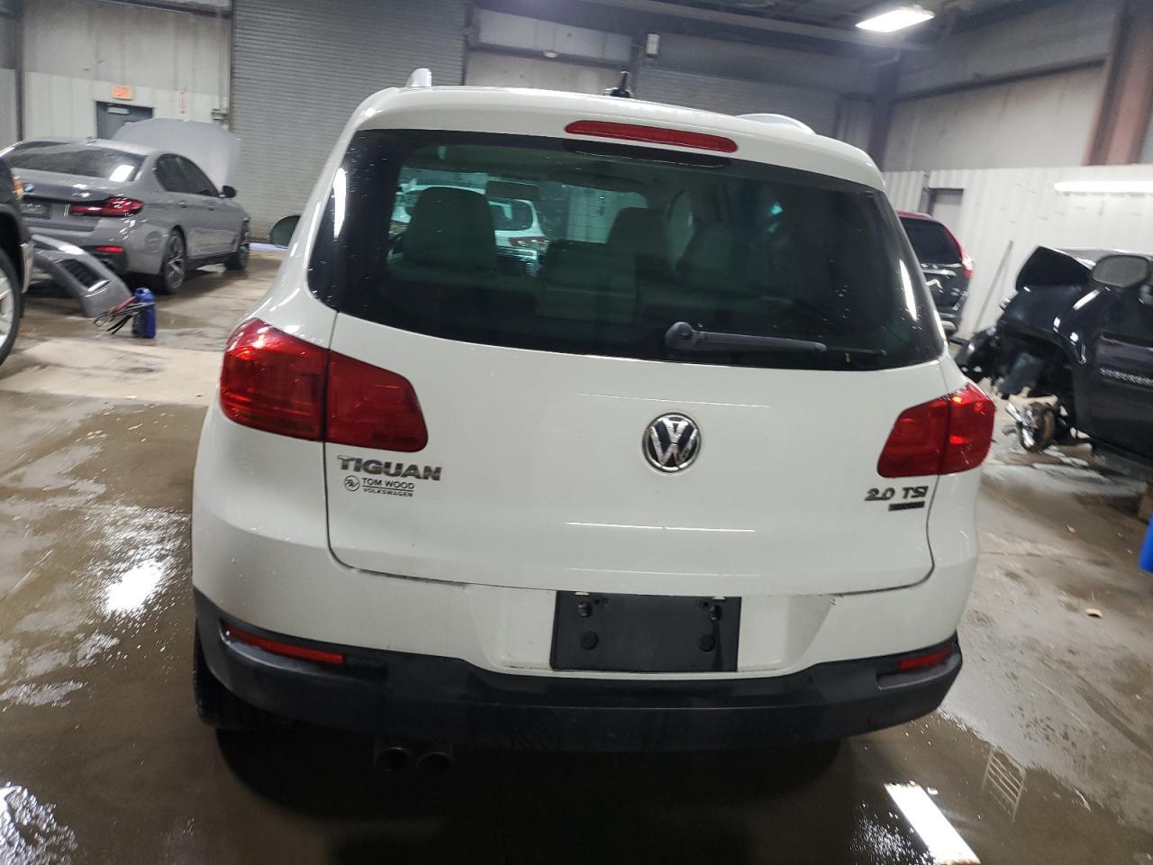 2013 Volkswagen Tiguan S - Фото 6