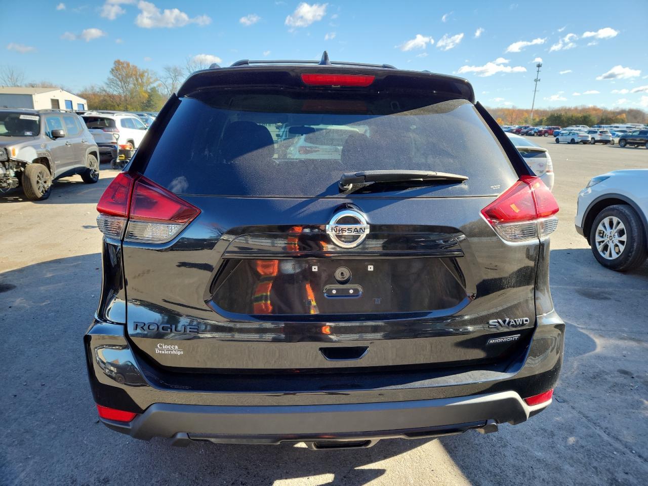 2018 Nissan Rogue S - Image 6