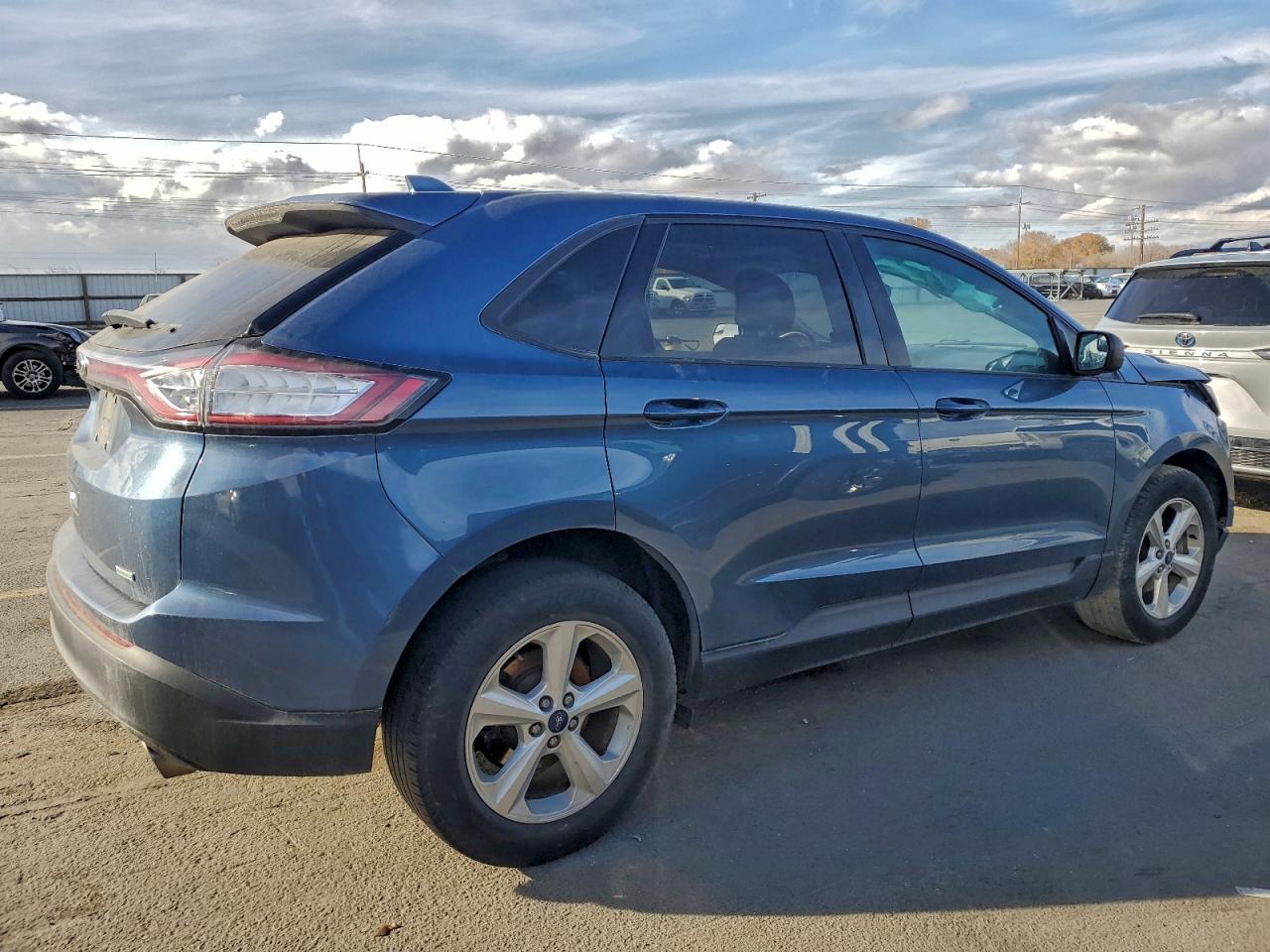 2018 Ford Edge Se - Фото 3