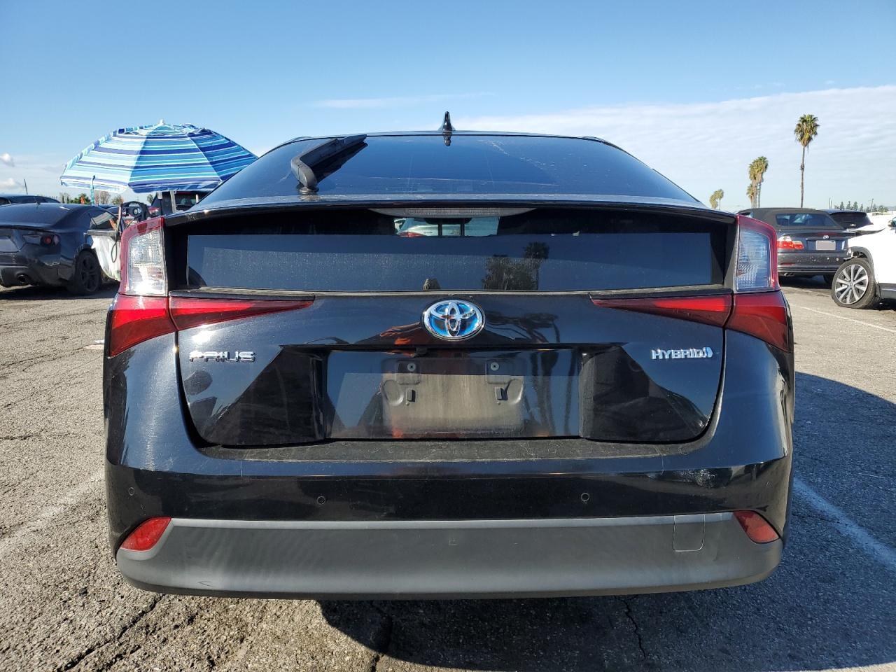2019 Toyota Prius - Image 6