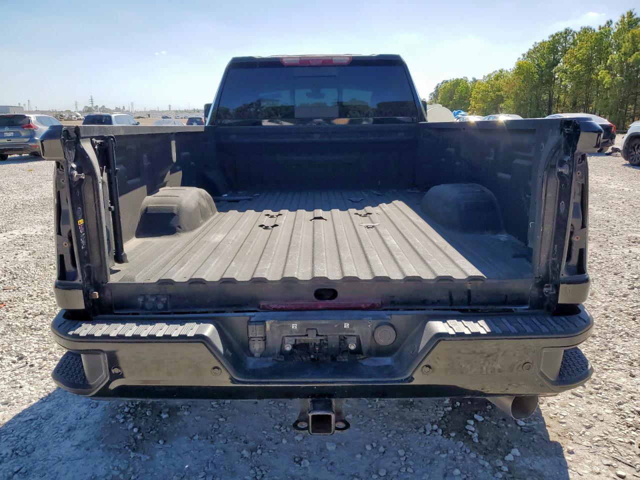2023 GMC Sierra K3500 Denali - Image 6