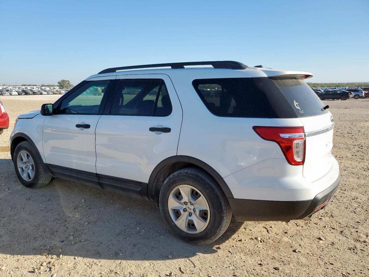 2014 Ford Explorer - Фото 2