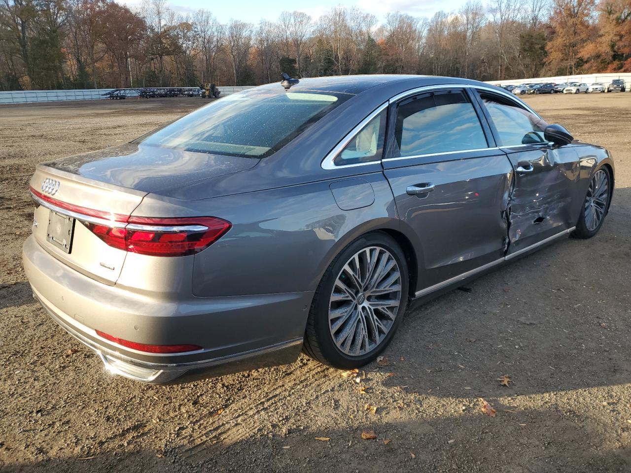 2019 Audi A8 L - Фото 3