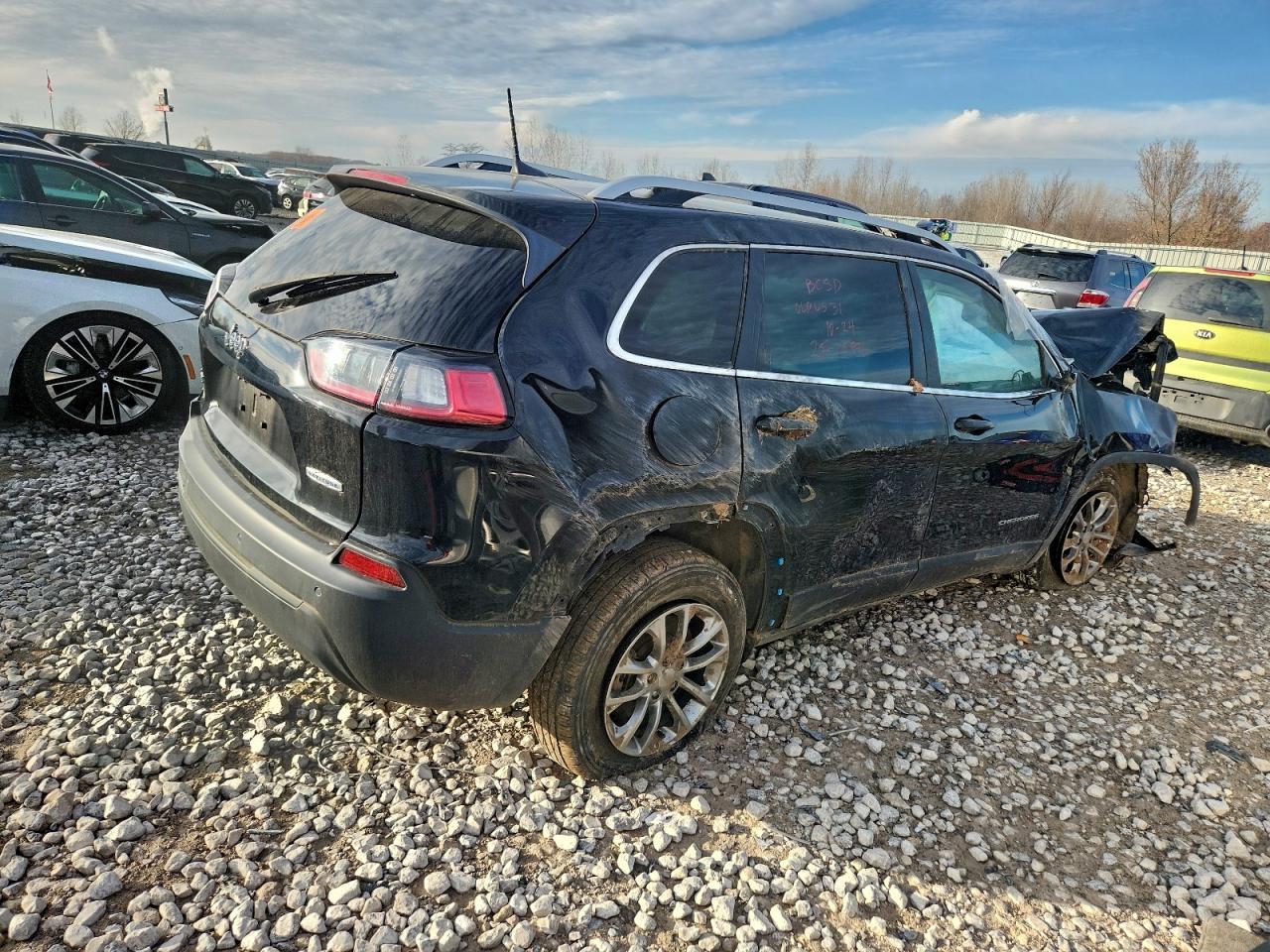 2019 Jeep Cherokee Latitude Plus - Фото 3