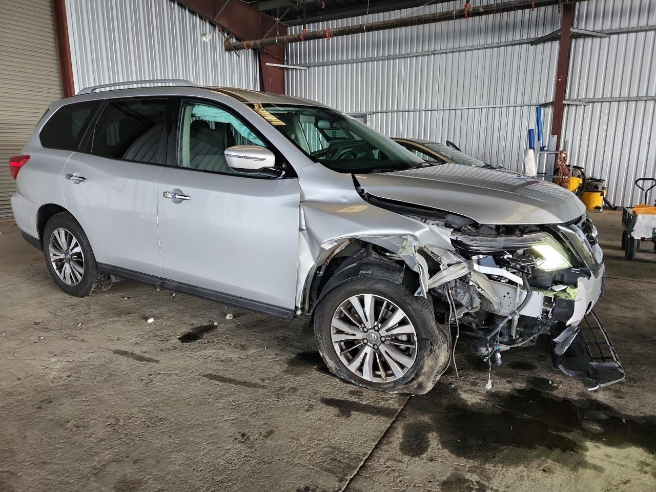 2018 Nissan Pathfinder S - Фото 4