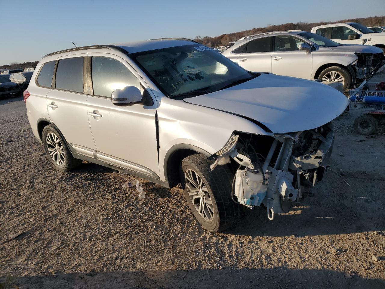 2016 Mitsubishi Outlander Se - Фото 4