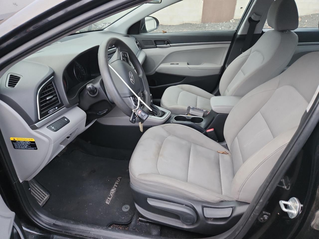 2018 Hyundai Elantra Se - Image 7