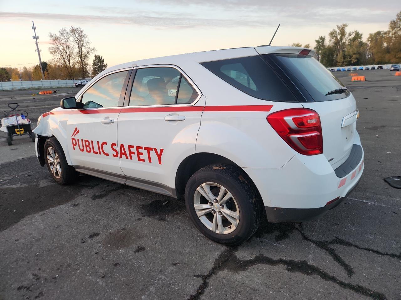 2016 Chevrolet Equinox Ls - Фото 2