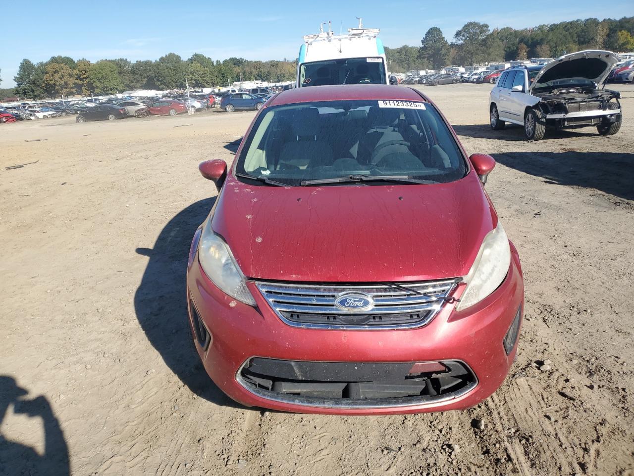 2011 Ford Fiesta Se - Image 5
