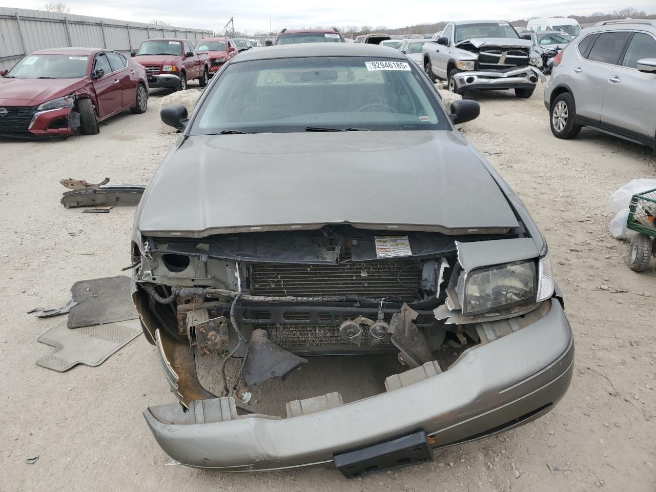 2001 Ford Crown Victoria S - Фото 5