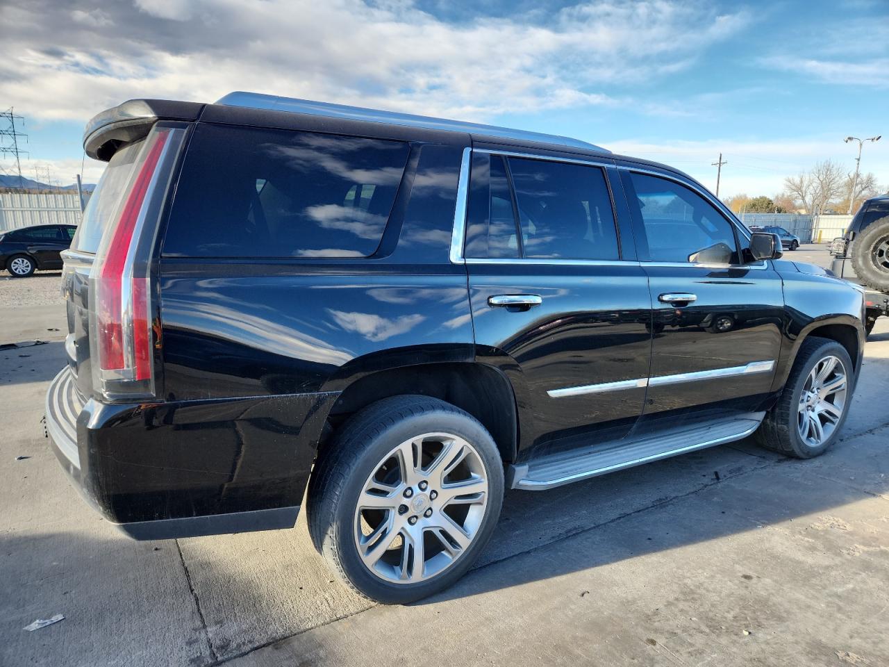 2015 Cadillac Escalade - Image 3