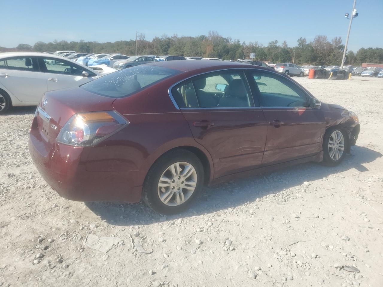 2011 Nissan Altima Base - Фото 3