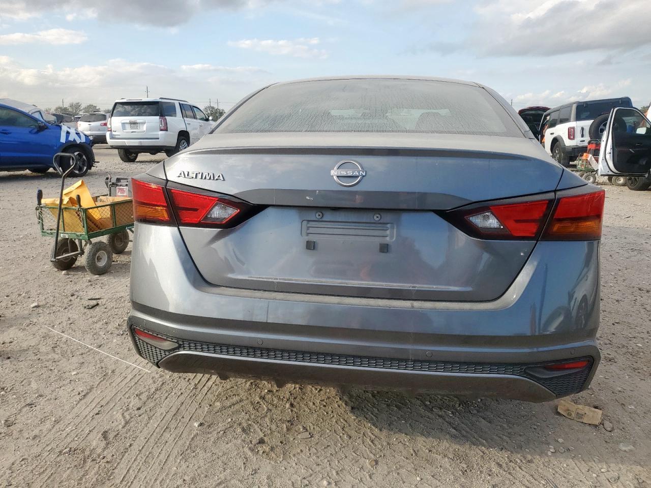 2024 Nissan Altima S - Фото 6