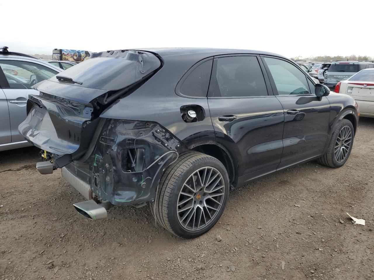 2020 Porsche Cayenne - Image 3
