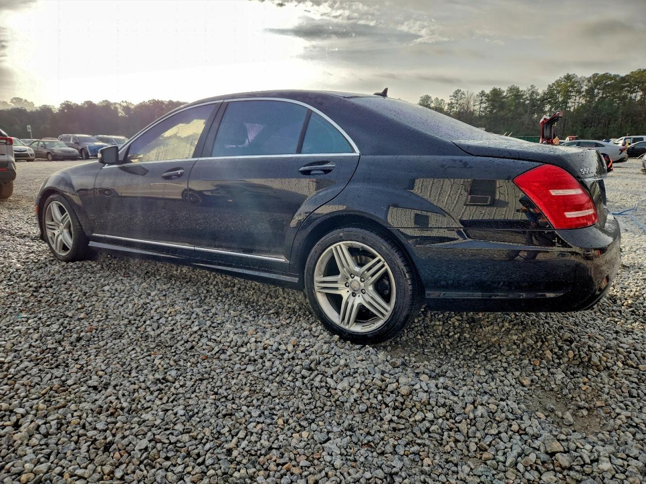 2013 Mercedes-Benz S 550 - Image 2