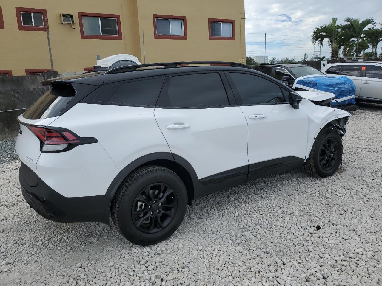 2025 Kia Sportage X-Pro Prestige - Image 3