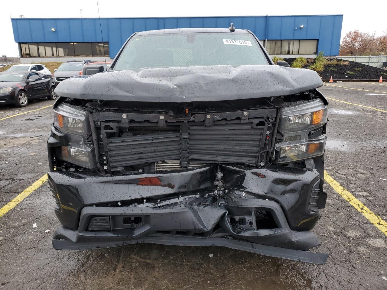 2021 Chevrolet Silverado K1500 Custom - Фото 5