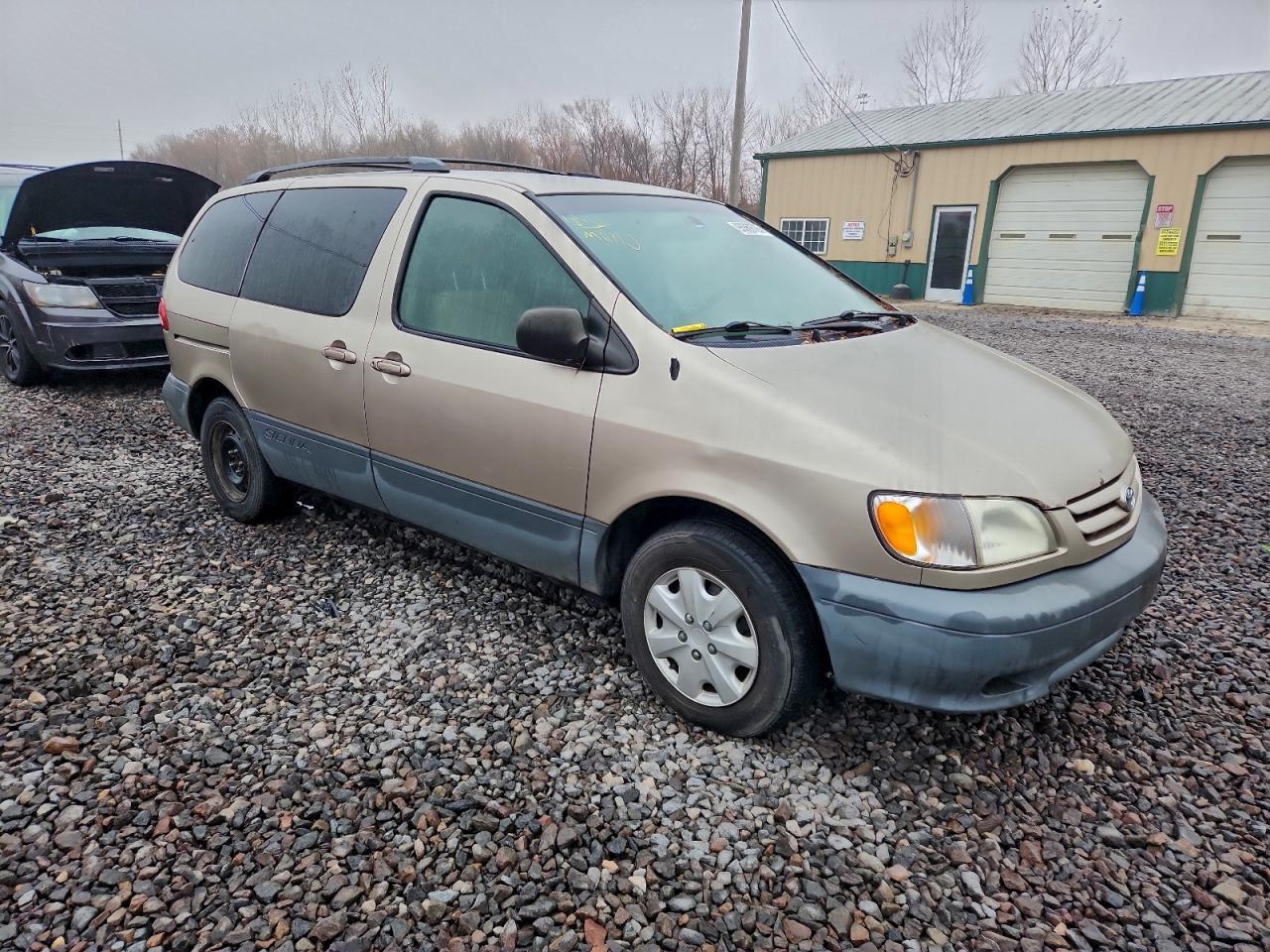 2002 Toyota Sienna - Фото 4