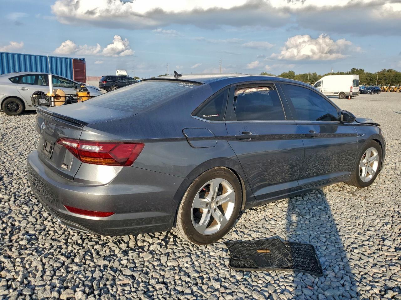 2019 Volkswagen Jetta S - Фото 3