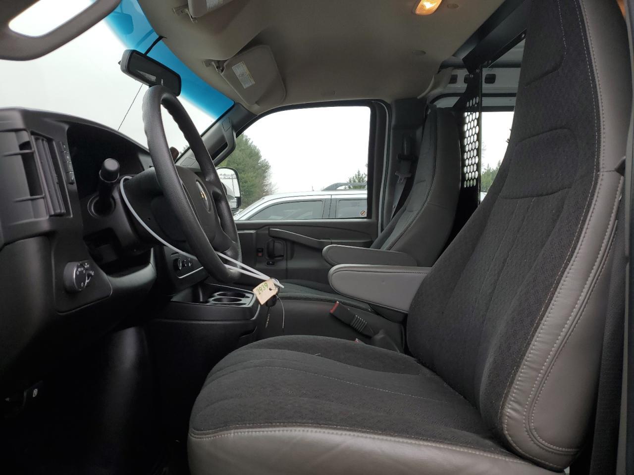 2023 Chevrolet Express G2 Delivery Van - Фото 7