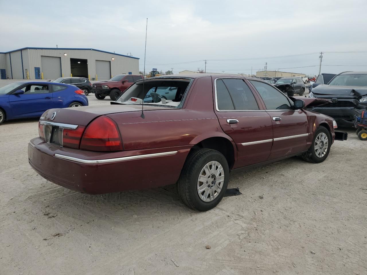 2005 Mercury Gran Marq - Фото 3