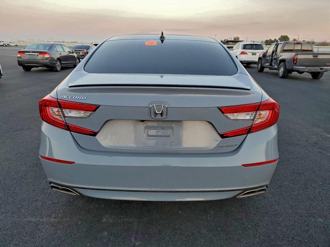 2022 Honda Accord Sport - Image 6