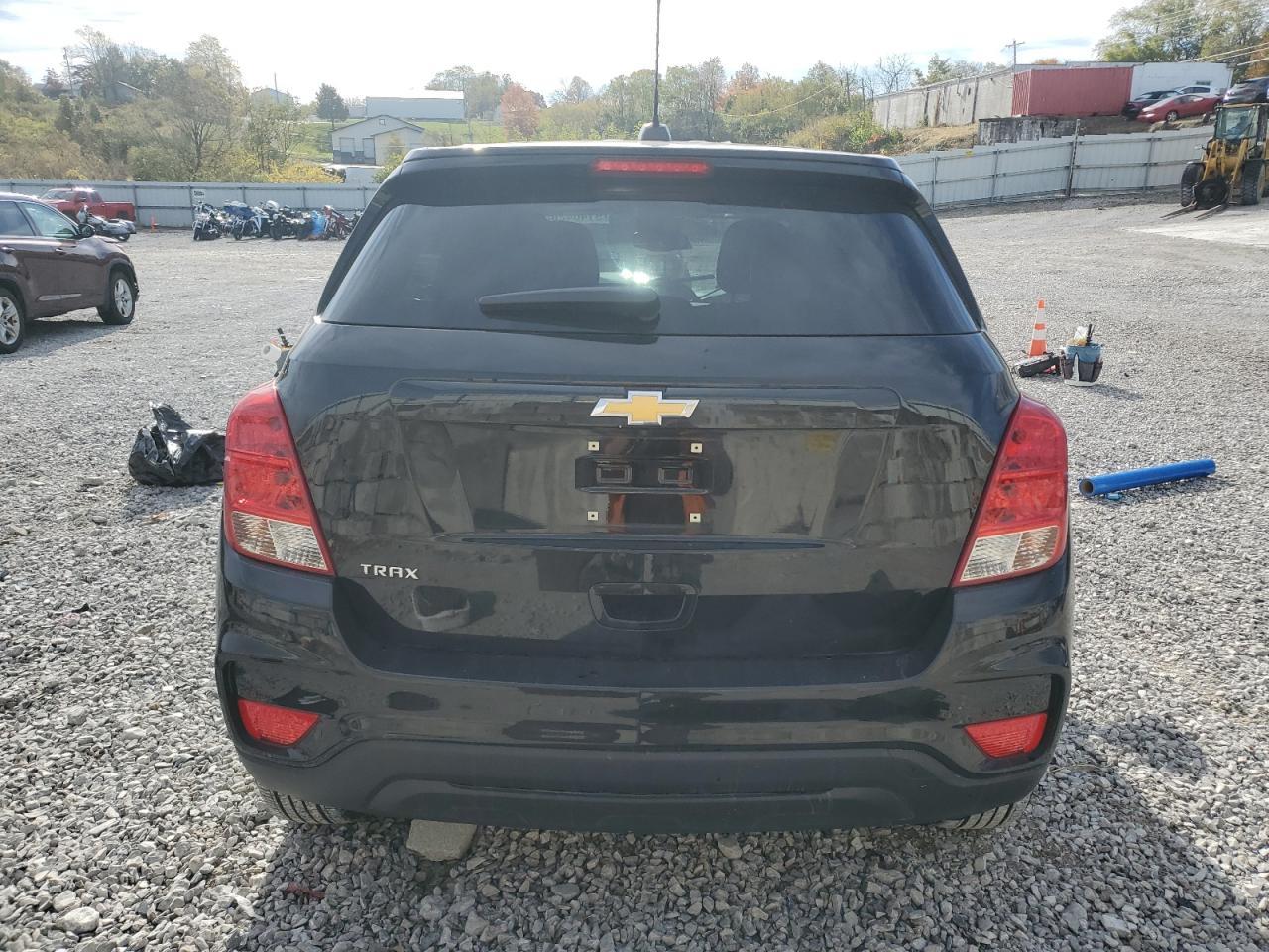 2020 Chevrolet Trax Ls - Image 6