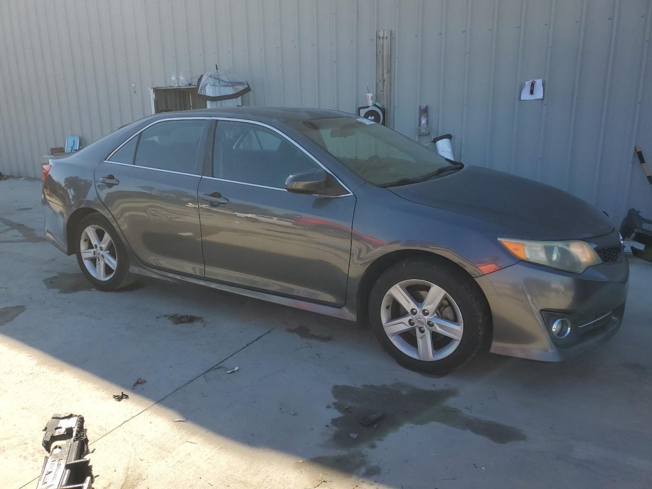 2012 Toyota Camry Base - Фото 4